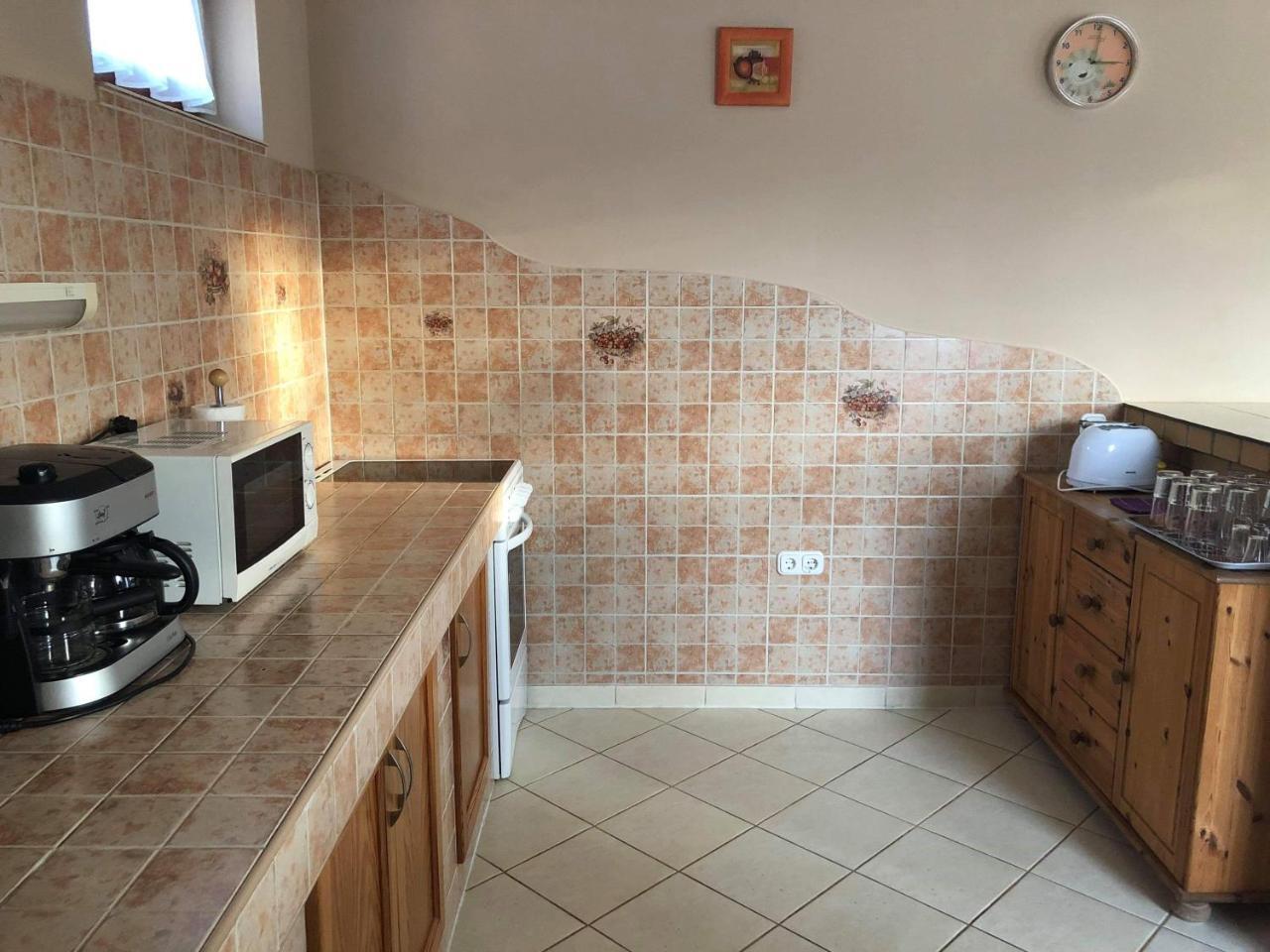 Kristaly Apartmanhaz Шарвар Екстер'єр фото
