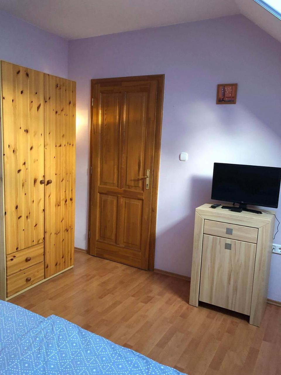 Kristaly Apartmanhaz Шарвар Екстер'єр фото