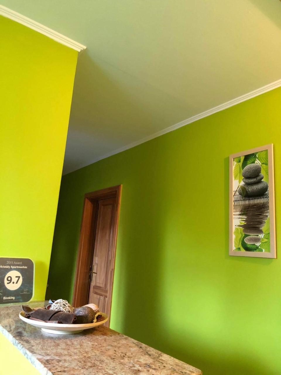 Kristaly Apartmanhaz Шарвар Екстер'єр фото